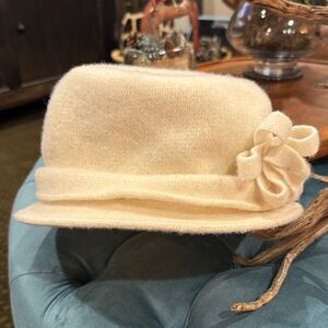 Elegant Cream Wool Hat with Flower Accent